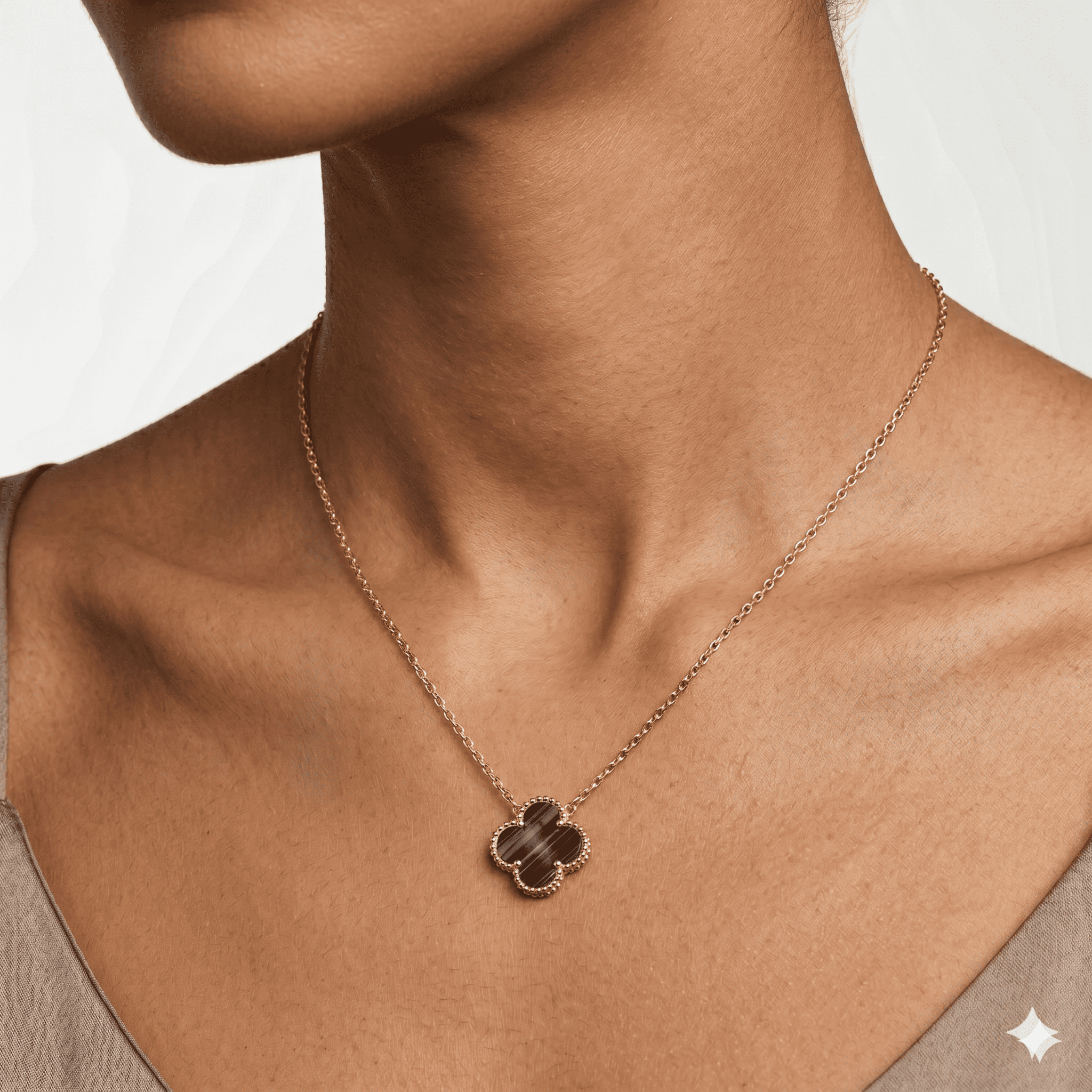 Collier Trèfle "Onyx Noir" – Acier Inoxydable Premium